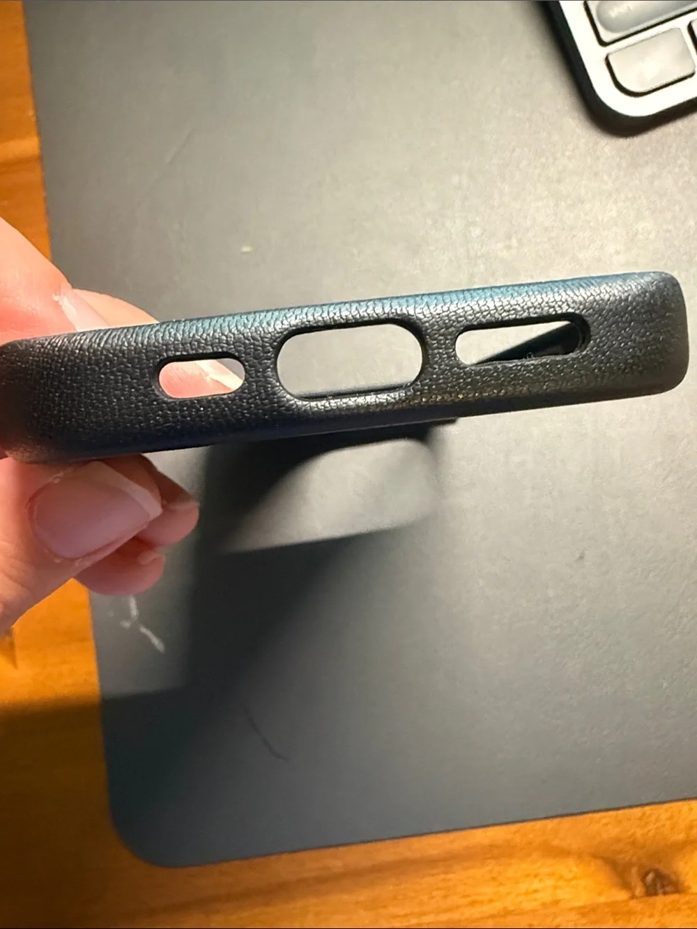 Aulumu Black iPhone 16 Pro Case